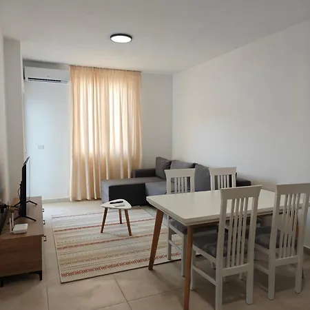 Ds Appartement Golem (Tirana)