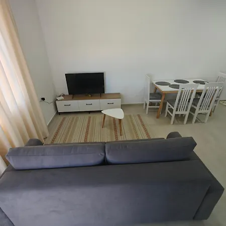Ds Appartement Golem (Tirana)